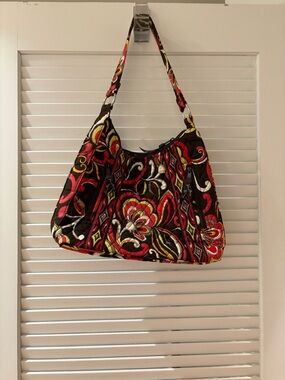 Quilted Floral Pattern Shoulder Bag in Black, Red and Yellow